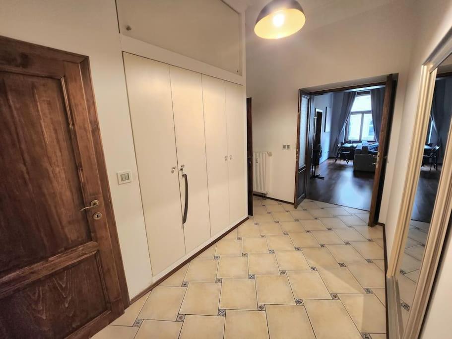 Spacious Apartment 6Min From The Dancing House Prag Exterior foto